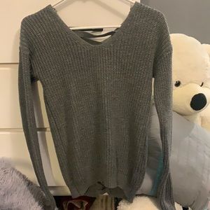 Dark grey long sleeve, cut-out back